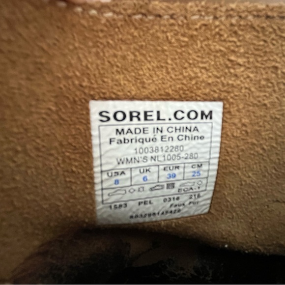 Sorel - Women's Caribou Boot - Picture 10 of 10